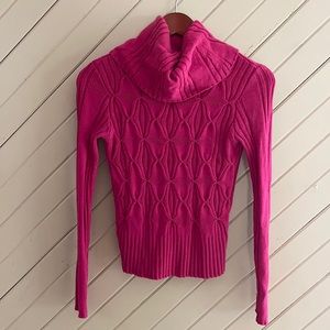 Fuchsia turtleneck